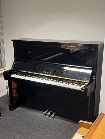 Yamaha MX100A - Disklavier. Fra 1990