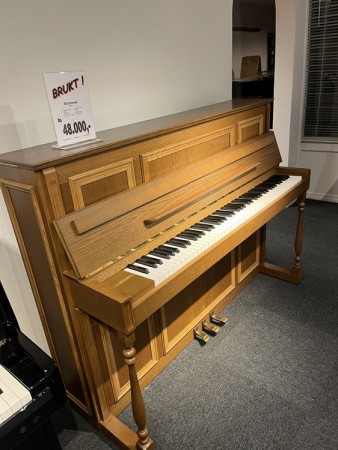 Schimmel 112/AD
